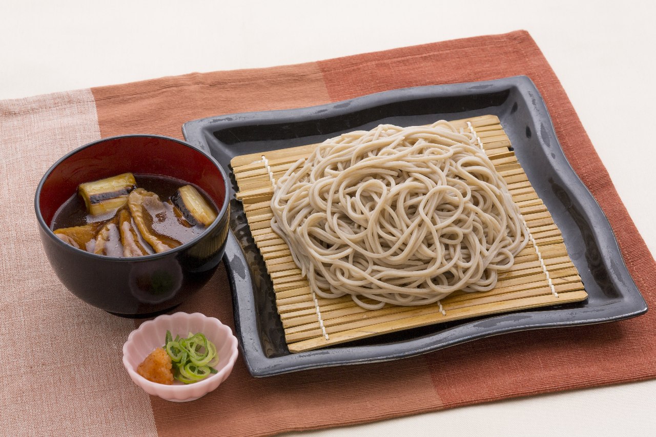 鸭肉笼屉荞麦面