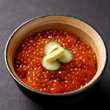 Salmon roe rice bowl