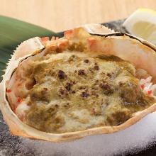 Grilled crab meat and tomalley in shell