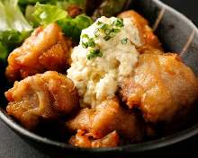 Fried chicken with vinegar and tartar sauce