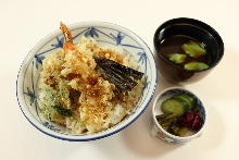 Tempura rice bowl