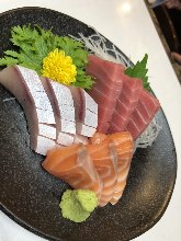 Assorted sashimi, 3 kinds