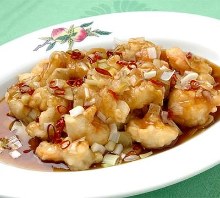 Stir-fried shrimp in chili sauce