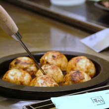 Takoyaki (octopus balls)