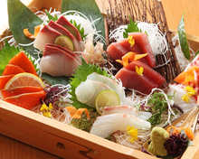 Assorted sashimi