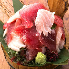 Assorted tuna sashimi