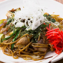 Yakisoba noodles with sauce