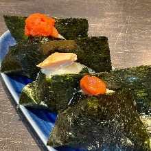 Rice ball (Mentaiko and salmon)