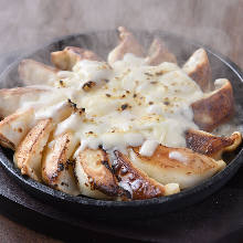 Grilled gyoza filled with cheese