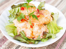 Stir-fried shrimp in chili sauce