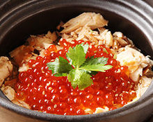 Harako kamameshi (salmon roe over pot rice)