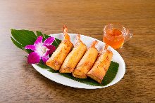 Fried spring roll of shrimp