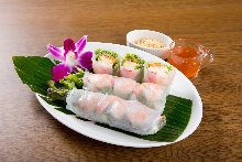 Fresh shrimp and avocado spring roll