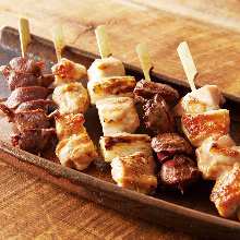 Assorted grilled chicken skewers, 5 kinds