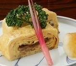 Wrapped omelet with eel