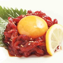 Horse meat tartare