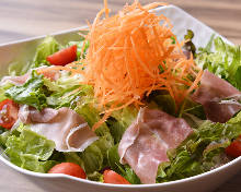 Ham and lettuce salad