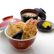 Tempura rice bowl (with clear broth soup and pickles) Tempura rice bowl (with clear broth soup and pickles)