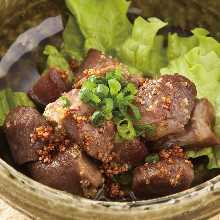 Stir-fried gizzard with garlic