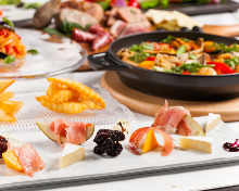 4,235 JPY Course (5 Items) 4,235 JPY Course (5 Items)