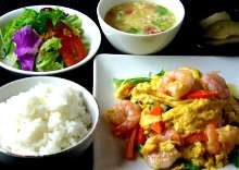 Stir-fried shrimp and egg