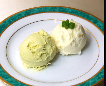 Vanilla ice cream&pistachio