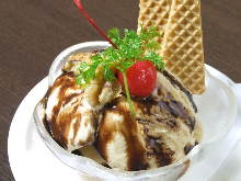 Caramel ice cream