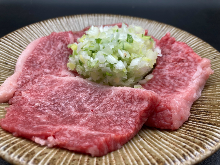 Kalbi with green onion and salt