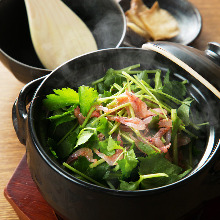 Donabe Gohan (rice in an earthen pot)