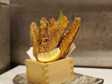 Fish bone crackers