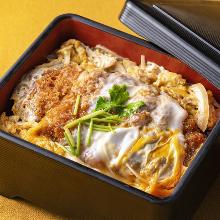 Pork cutlet rice bowl and buckwheat noodles meal