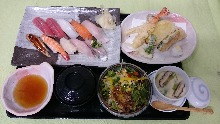 Sushi and tempura set meal