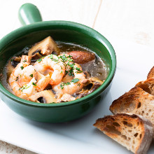 Shrimp ajillo (gambas al ajillo)