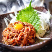 Seared wagyu beef tartare