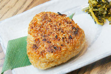 Grilled rice ball