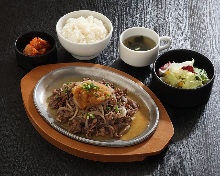 Stir-fried beef and vegetables