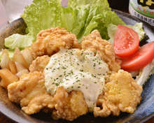 Fried chicken with vinegar and tartar sauce