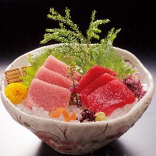 Assorted tuna sashimi