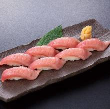 Chutoro (medium fatty tuna)