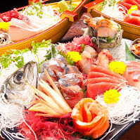 Assorted sashimi