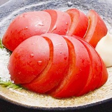 Sliced tomatoes