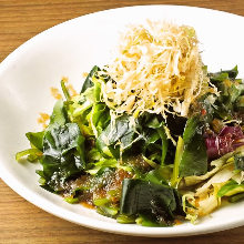 Wakame salad