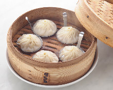 Xiaolongbao (soup dumplings)