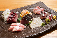 Assorted sashimi