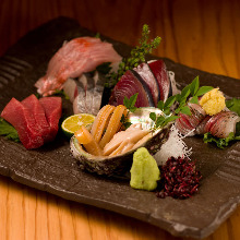 Assorted sashimi