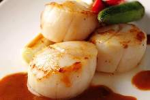 Grilled scallop with butter