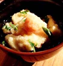 Deep-fried tofu in broth