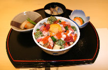 Barachirashi (mixed chirashizushi)