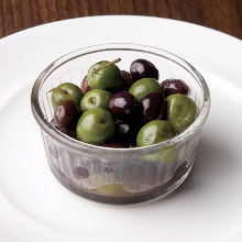 Marinated olives