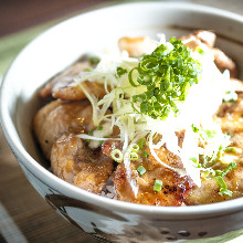 Pork rice bowl